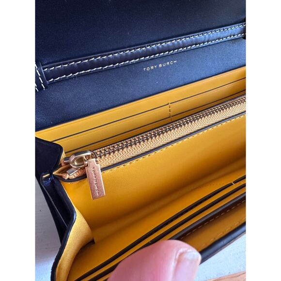 Tory Burch T MONOGRAM WALLET CROSSBODY - Picture 7 of 7